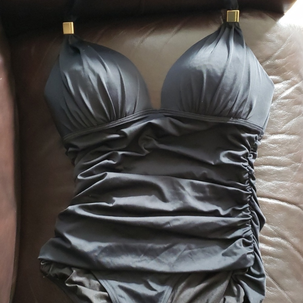 Victoria's Secret Ruched 1 Piece Halter Swimsuit L